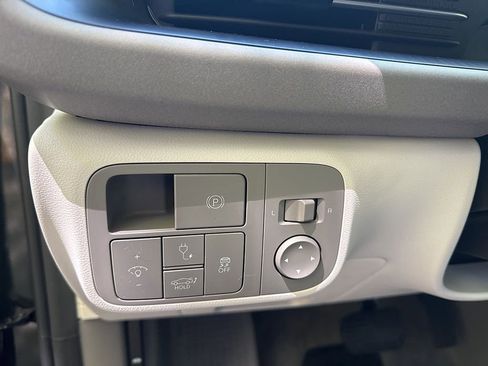 Used 2024 Hyundai Ioniq 6 SEL image 13