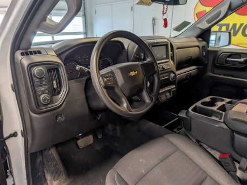 Used 2023 Chevrolet Silverado 1500 Custom w/ LPO, Dark Essentials Package AWD/4WD image 9
