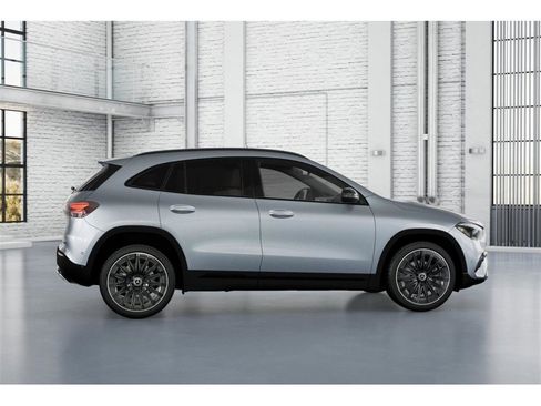 New 2026 Mercedes-Benz GLA 250 4MATIC image 17