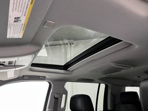 Used 2017 GMC Yukon XL Denali w/ Open Road Package image 12