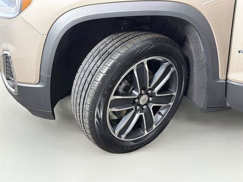 Used 2023 GMC Acadia SLT w/ Technology Package AWD/4WD image 37