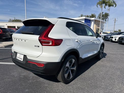 New 2026 Volvo XC40 B5 Plus w/ Climate Package image 3