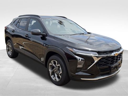 New 2026 Chevrolet Trax LT FWD image 5