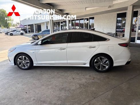 Used 2018 Hyundai Sonata Limited w/ Ultimate Package 02 FWD image 7