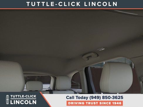 New 2026 Lincoln Nautilus Premier image 22