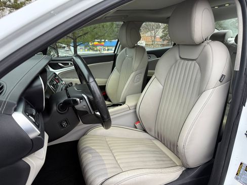 Used 2020 Genesis G70 3.3T w/ Elite Package image 36