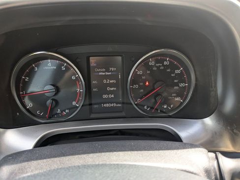 Used 2018 Toyota RAV4 SE w/ Power Extra Value Package image 30