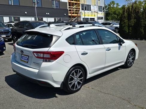 Used 2017 Subaru Impreza 2.0i Limited AWD/4WD image 3