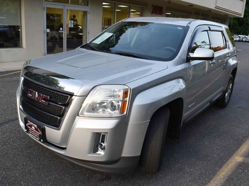 Used 2015 GMC Terrain SLE w/ LPO, Protection Package FWD image 8