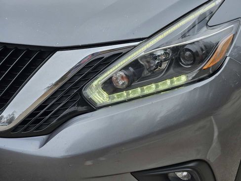 Used 2018 Nissan Murano SV image 7