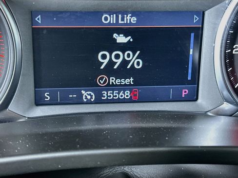 Used 2025 Chevrolet Blazer LT FWD image 19