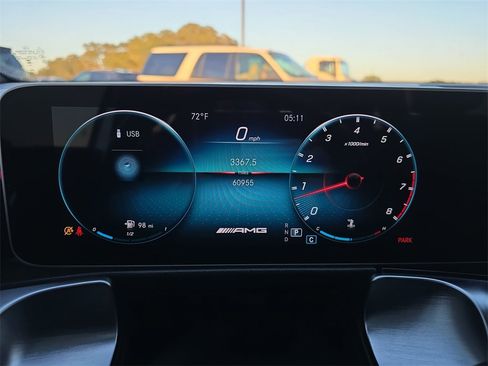 Used 2021 Mercedes-Benz GLB 35 AMG 4MATIC image 19