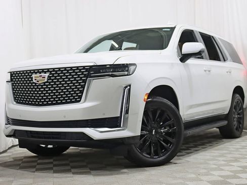 Used 2021 Cadillac Escalade Premium Luxury AWD/4WD image 6