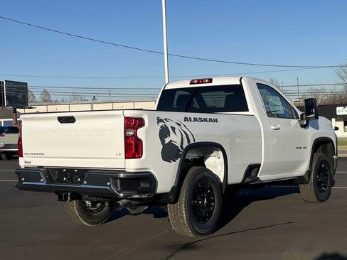 New 2025 Chevrolet Silverado 3500 LT image 4