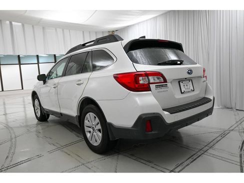 Used 2019 Subaru Outback 2.5i Premium w/ Popular Package #2 image 5