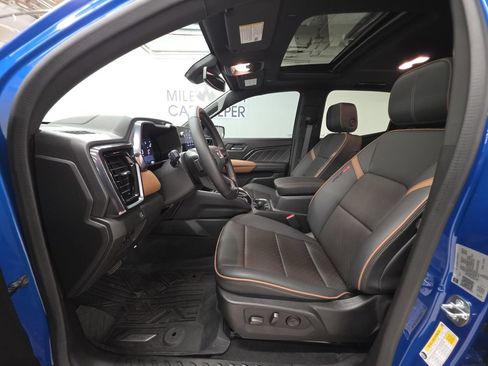 Used 2023 GMC Canyon AT4 w/ AT4 Premium Package AWD/4WD image 19