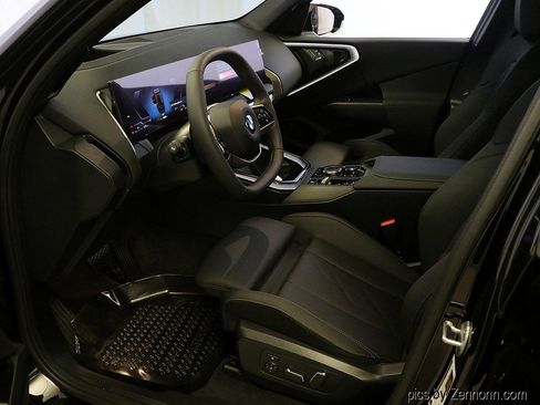 Used 2025 BMW X3 xDrive30i image 11