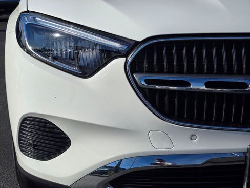 Used 2023 Mercedes-Benz GLC 300 4MATIC image 31