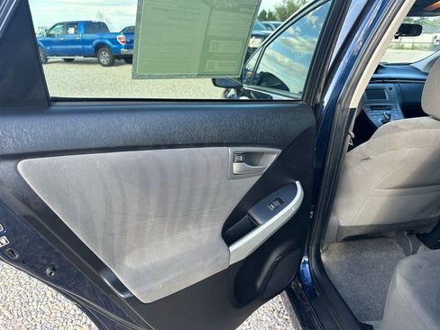 Used 2015 Toyota Prius Three image 29