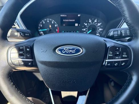 Used 2022 Ford Escape SE w/ SE Sport Appearance Package AWD/4WD image 17