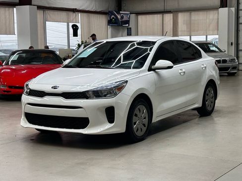 Used 2019 Kia Rio S FWD image 5