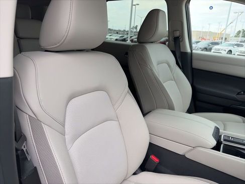 New 2026 Nissan Pathfinder SL image 20