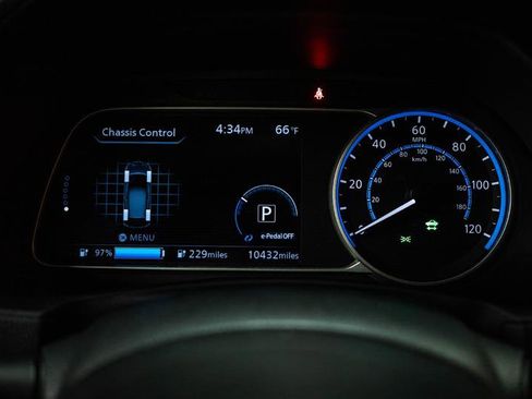 Used 2024 Nissan Leaf SV Plus image 16