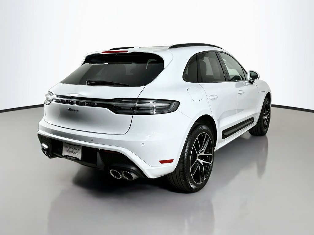 Certified 2025 Porsche Macan AWD/4WD image 9