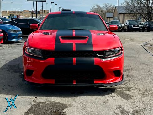Used 2022 Dodge Charger SXT RWD image 2