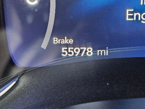 Used 2024 Chrysler Pacifica Select image 11