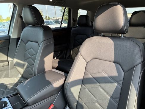 New 2026 Volkswagen Atlas SE FWD image 11