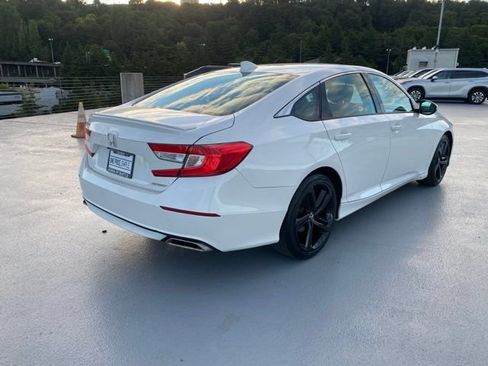 Used 2020 Honda Accord Sport image 8