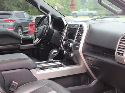 Used 2018 Ford F150 Platinum w/ Equipment Group 701A Luxury AWD/4WD image 18