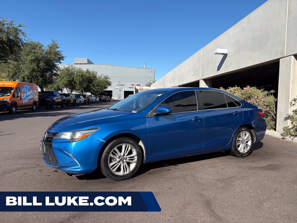 Used 2017 Toyota Camry SE FWD image 1