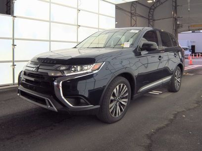 Used 2020 Mitsubishi Outlander SE