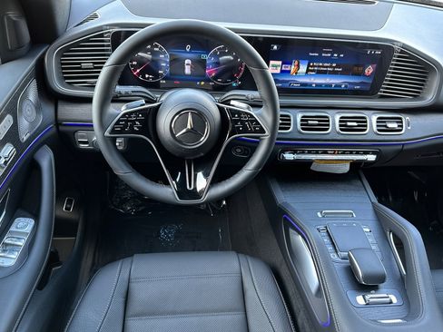 New 2026 Mercedes-Benz GLE 580 GLE 580 4MATIC image 11