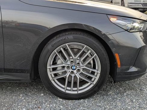 Used 2024 BMW 530i xDrive w/ Premium Package AWD/4WD image 12