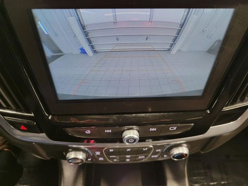 Used 2019 Chevrolet Traverse LT w/ LPO, Floor Liner Package AWD/4WD image 15