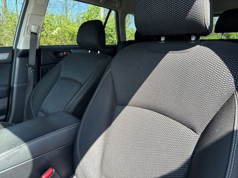 Used 2018 Subaru Outback 2.5i image 7