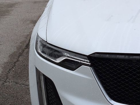 Used 2020 Cadillac XT6 Sport image 10