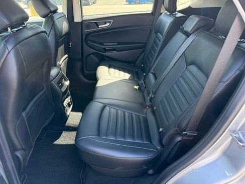 Used 2022 Ford Edge SEL w/ Convenience Package AWD/4WD image 9