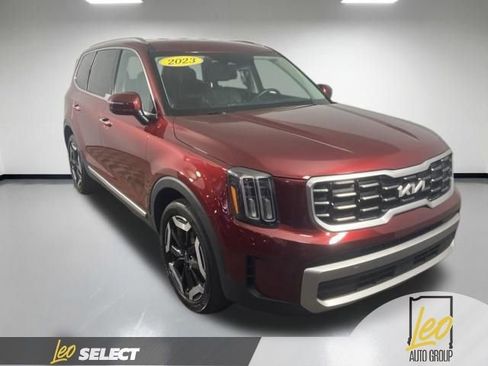 Used 2023 Kia Telluride S AWD/4WD image 9