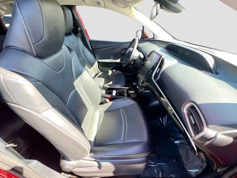 Used 2021 Toyota Prius Prime XLE image 27