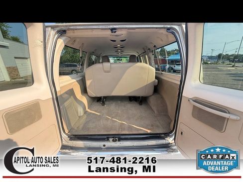 Used 2013 Ford E-150 and Econoline 150 Wagon RWD image 15