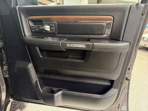 Used 2017 RAM 2500 Laramie image 43