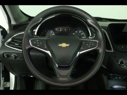 Used 2024 Chevrolet Malibu LT FWD image 22