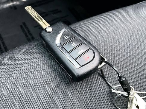 Used 2024 Toyota Corolla LE image 14