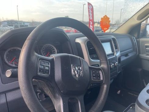 Used 2017 RAM 1500 Classic SLT image 6