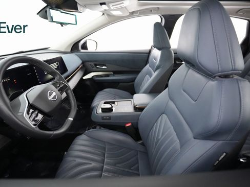 Used 2023 Nissan Ariya image 7