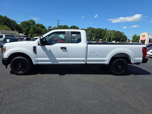Used 2021 Ford F250 XL w/ Power Equipment Group RWD image 19